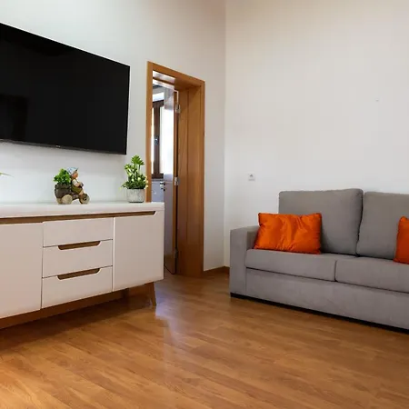Holiday home Casa Laranjas